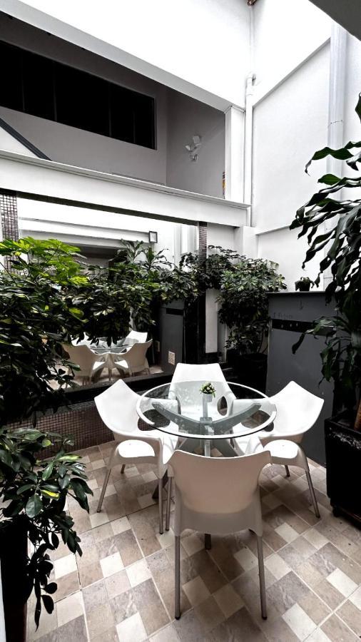 Hostal Lleras Calle 8 Medellín Eksteriør billede