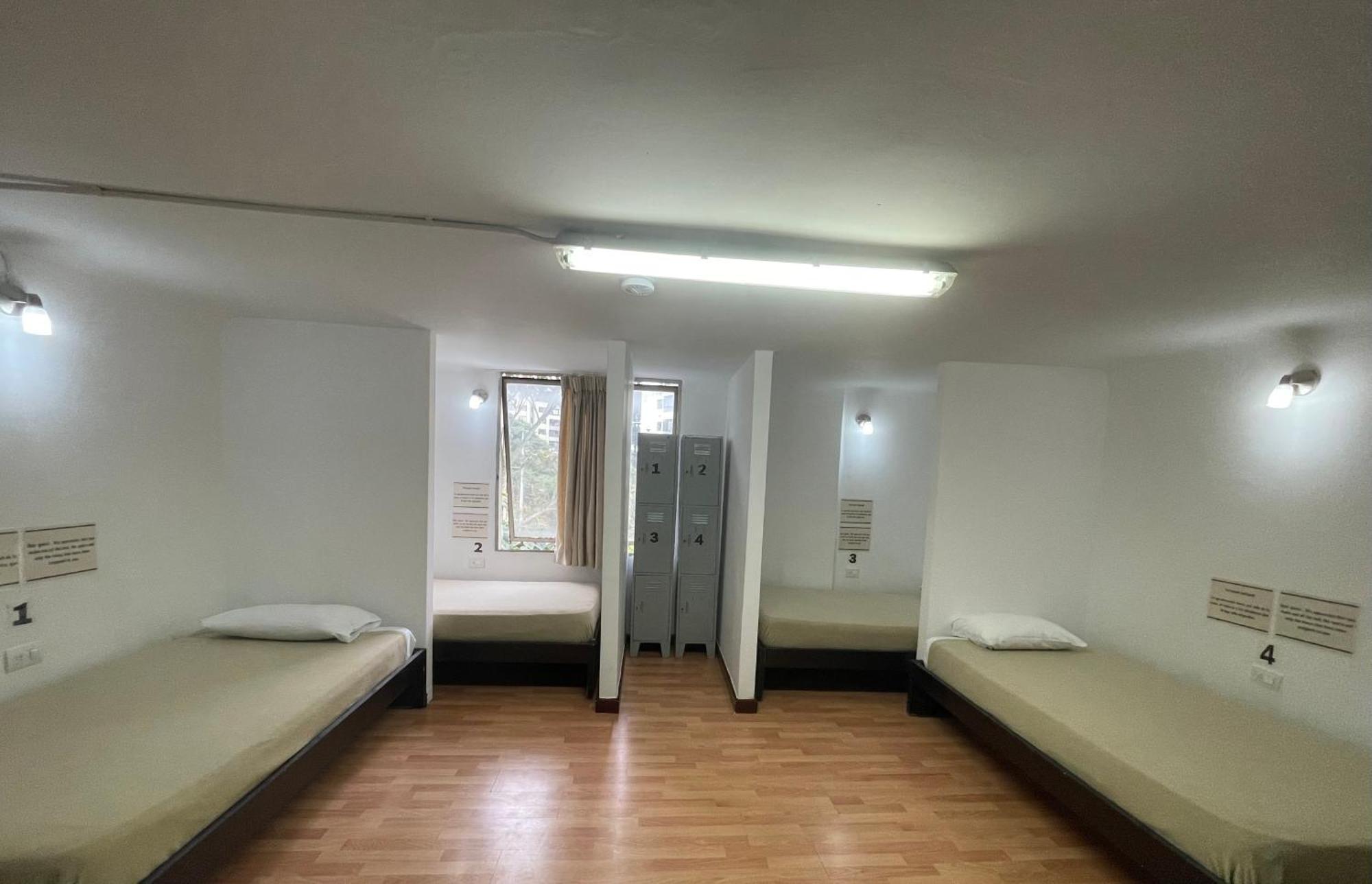 Hostal Lleras Calle 8 Medellín Eksteriør billede