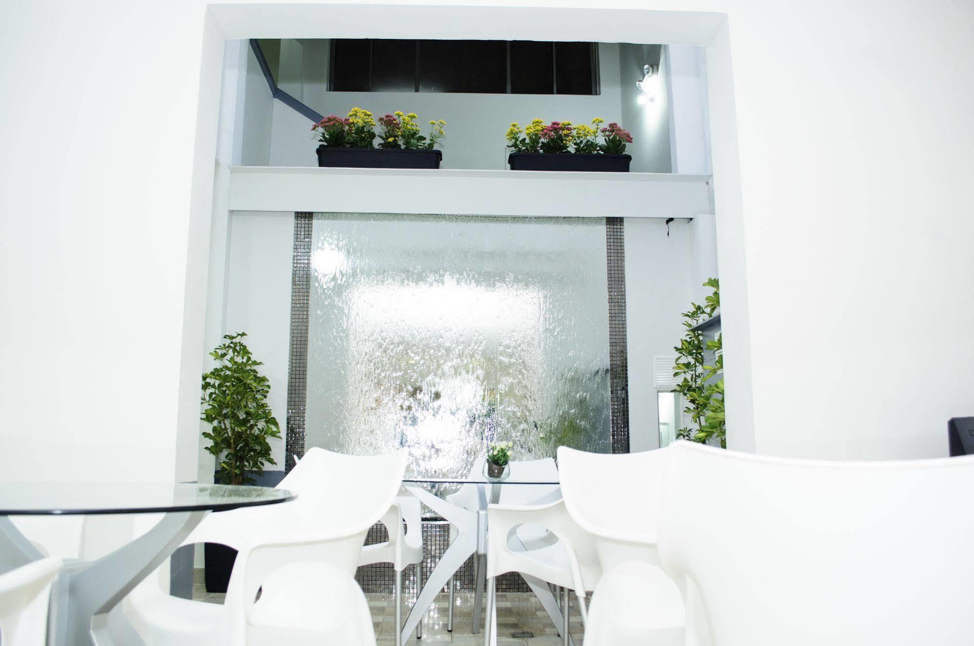 Hostal Lleras Calle 8 Medellín Eksteriør billede